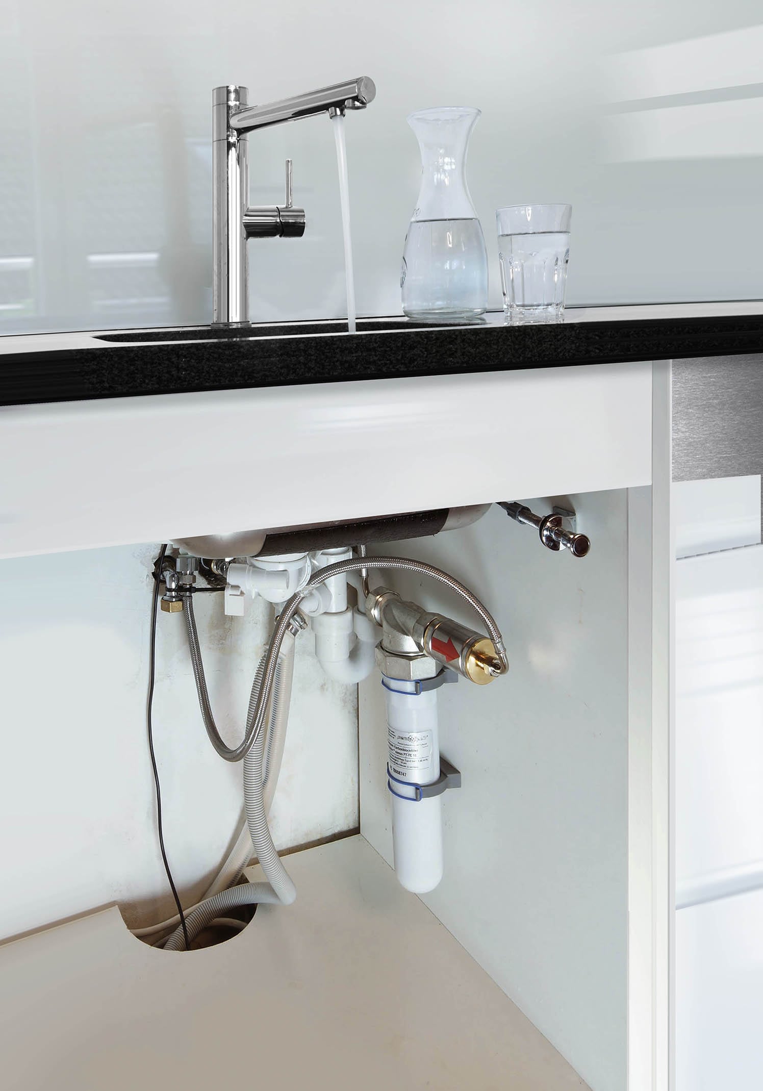 Wasserfilter Filtersystem Zapfstelle Wasserhahn Küche sauberes Leitungswasser 